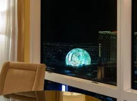 TRUMP 56th Floor - Sphere and Strip View - No Resort Fees