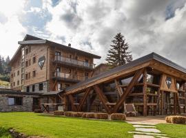 Avalanche - Alpine Boutique Hotel: Sauze dʼOulx'da bir otel