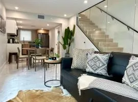 Townhouse in Heart of South Beach Miami Steps to Sea