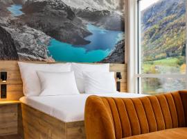 Stryn House - Hotel & Apartments, hotel di Stryn