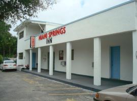 Miami Springs Inn, отель в Майами