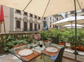 Next to the Duomo of Florence, Lorenzo, with Private Terrace