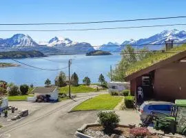 Stunning Home In Ålesund With Kitchen