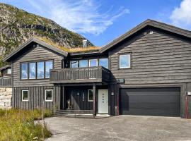 Beautiful Home In Hovden I Setesdal With Kitchen, hotell på Hovden