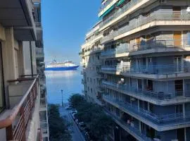 Lux Downtown Sea View Apartment D3