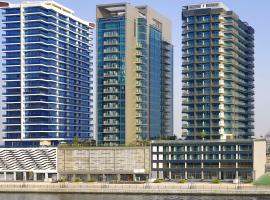 The First Collection Waterfront at Business Bay, hotel ieftin din Dubai