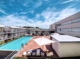 Comfort Aparthotel Antibes Le Maestria, хотел в Антиб