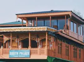 The Smith Palace Group Of HouseBoats