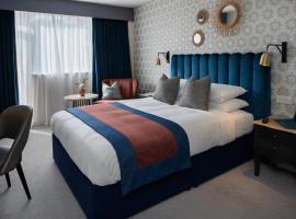 Queens Hotel & Spa Bournemouth، فندق في بورنموث