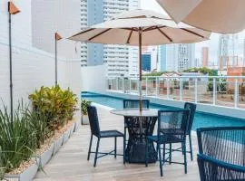 Apartamento com piscina Praia de Iracema - Fortaleza