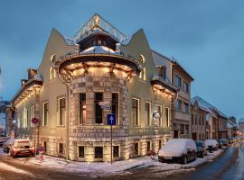 SCHUSTER Boarding House, hišnim ljubljenčkom prijazen hotel v mestu Braşov