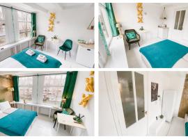 Stylish studio with Canal View, hotell i Amsterdam