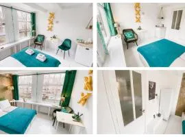 Stylish studio with Canal View