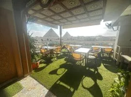 DouDou Pyramids View Hotel