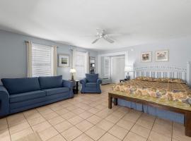 Salt Life Bungalow, bungalou din Panama City Beach