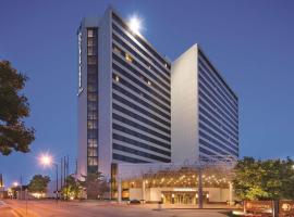 DoubleTree by Hilton Tulsa Downtown, hotel em Centro de Tulsa, Tulsa