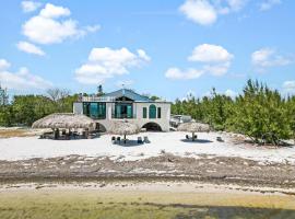 Ocean Depth Room at Barnacle Bed and Breakfast, hotel u gradu 'Big Pine Key'