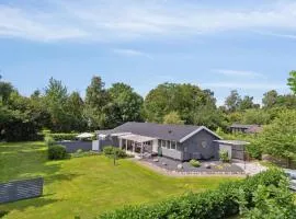 3 Bedroom Beautiful Home In Gilleleje