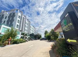 GRAND PA Hotel&Resort Lamphun Chiang Mai, hotel em Lamphun