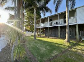 3 Bedroom House in Heart of Bulimba, Hotel in Brisbane