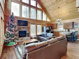 Back to Nature, 2 Bedroom, Fireplace, Hot Tub, WiFi, Pet Friendly, Sleeps 6