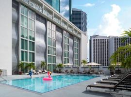 Courtyard Miami Downtown Brickell Area, отель в Майами, в районе Майами - центр города