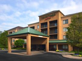 Courtyard Cleveland Airport South, hotel in Middleburg Heights