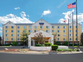 Fairfield Inn & Suites Chicago Midway Airport, ξενοδοχείο κοντά στο Διεθνές Αεροδρόμιο Midway - MDW, 