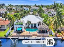 stunning waterfront villa in boca raton