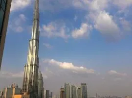 Cloud 40 - Apartment in Downtown with Burj View