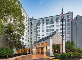 Sheraton Suites Columbus Worthington, hotel en Columbus