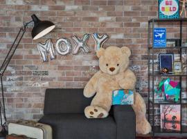 Moxy Frankfurt Airport Kelsterbach, ξενοδοχείο κοντά στο Αεροδρόμιο Φρανκφούρτης - FRA, Κέλστερμπαχ