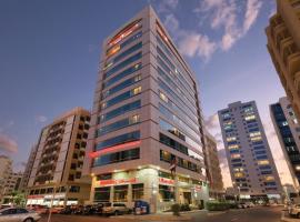 Ramada Downtown Abu Dhabi, hotel em Abu Dhabi