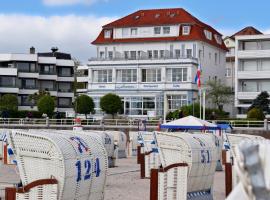 Hotel Strandschlösschen, hotel i Travemünde