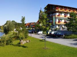 Hotel Restaurant Zum Goldenen Anker mit Hallenbad & Wellnessbereich, hotell sihtkohas Windorf