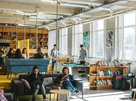 ClinkNOORD Hostel, hotel in Amsterdam