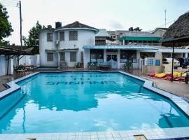 Sanana Conference Center and Holiday Resort, hótel í Mombasa