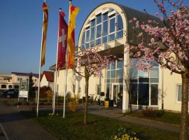 Hotel SunParc - SHUTTLE zum Europa-Park Rust 4km & Rulantica 2km, hotel in Ringsheim