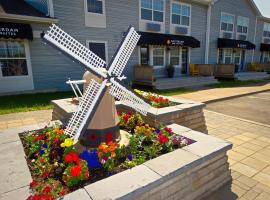 Amsterdam Inn & Suites Moncton: Moncton şehrinde bir otel