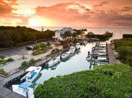 Ocean Pointe Suites at Key Largo, hotel em Key Largo