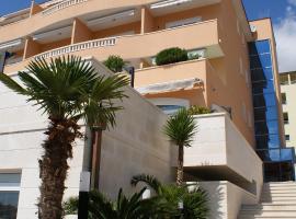 Hotel Rosina, hotel sa Makarska