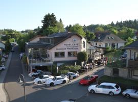 Hotel Am Tiergarten, hótel í Nürburg