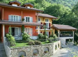 Cascina nel Bosco, hotel u gradu Kanobio