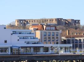 Strand Hotell Borgholm, hotel v mestu Borgholm