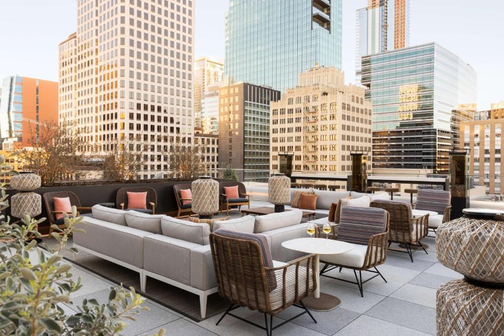 Зона вітальні в Hyatt Centric Congress Avenue Austin