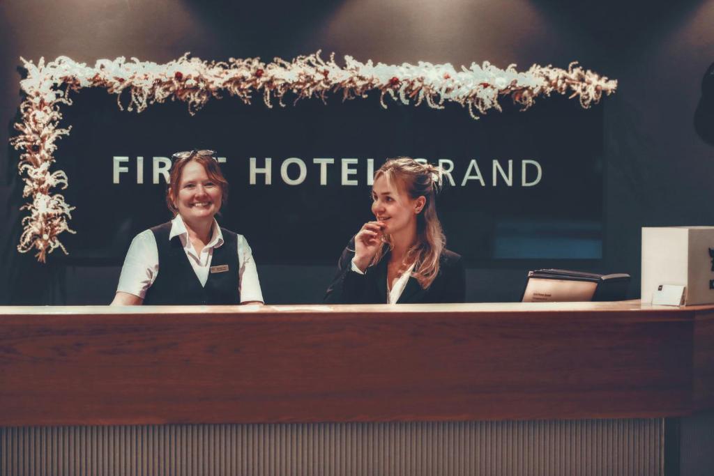 Gestir sem dvelja á First Hotel Grand Falun