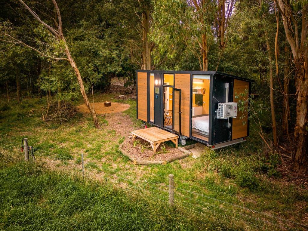 En have udenfor Buffalo Plains Tiny House by Tiny Away