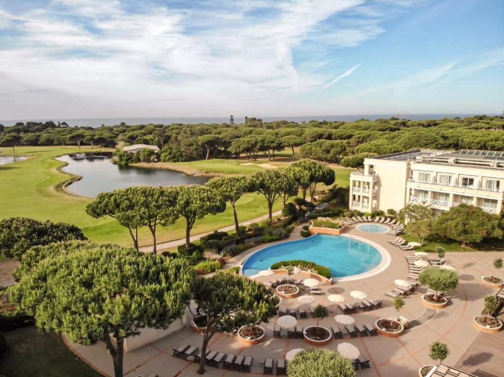 Poolen vid eller i närheten av Onyria Quinta da Marinha Hotel