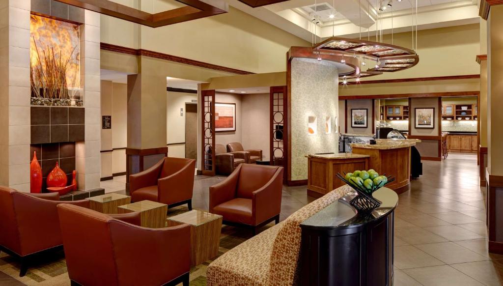 A seating area at Hyatt Place Salt Lake City Downtown / The Gateway