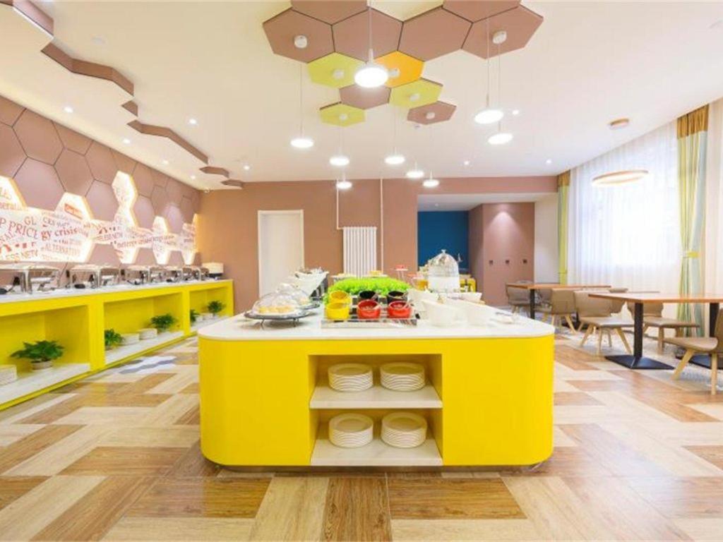 ห้องอาหารหรือที่รับประทานอาหารของ ibis Styles Beijing Capital Airport Hotel